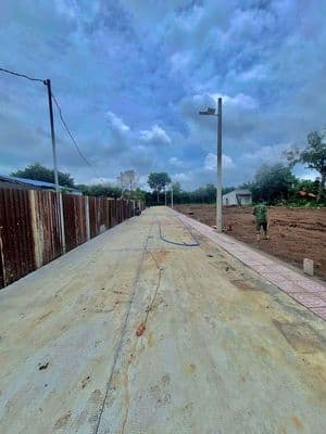 Nền gần nhà thờ Bảo Vinh, đường 6m có vỉa hè, đèn đường