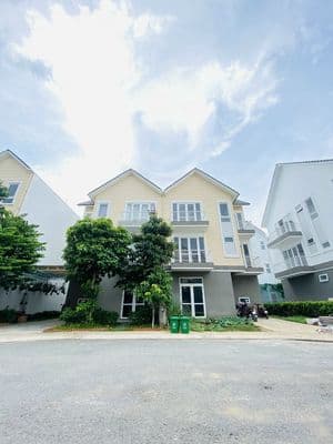 Bt song lập park riverside - liên phường q9 - full nt 4pn 4wc sân ô tô