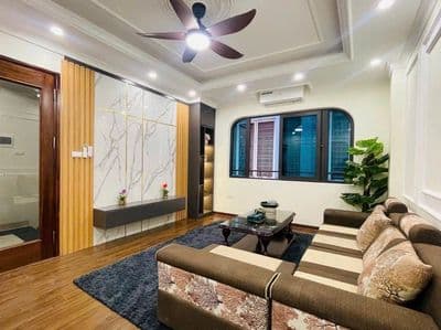 Cho thuê nhà 40m2, 7T, thang máy, Quan Hoa, Cầu Giấy, 25 triệu/tháng