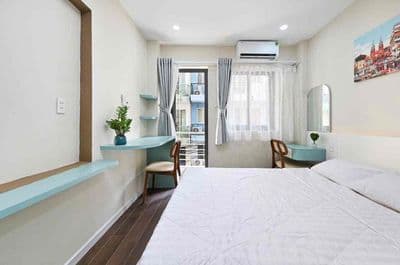 Cho thuê chdv 1pn ban công nội thất tiện nghi ngay toà nhà viettel