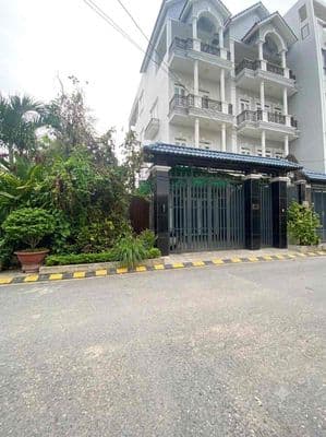 Mặt tiền long trường – 133m² – ngang 7m – nhà 4 tầng – 9,5 tỷ