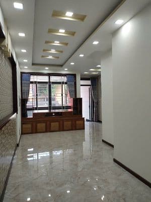 Cho thuê văn phòng tầng trệt 5x21m, Đường số 5 đối diện trường Emasi