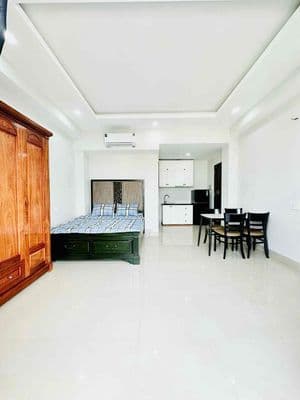 Căn hộ ban công full nt ngay ngã tư hàng xanh