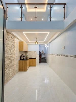 Nhà bến vân đồn q4- 3 lầu đúc- 3x7m- ko qh- chỉ 3 tỷ nhỉnh