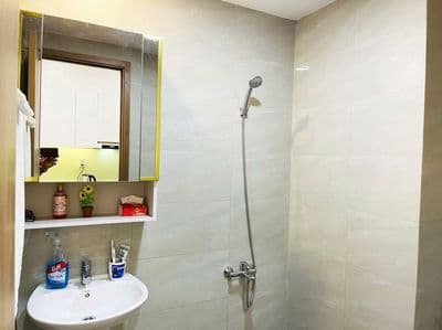 (9707) legacy central decor: bán 1,390 tỷ. Cho thuê thì 6,5 triệu