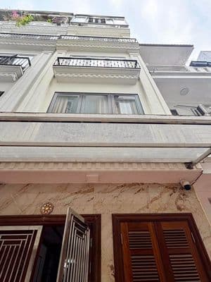 Bán nhà 45m2 Xuân La, full nội thất, gần phố