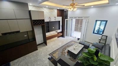 Bán nhà 5 tầng Kiến Hưng, tặng full nội thất, gần trường