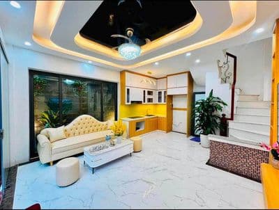 Bán nhà Tôn Đức Thắng, 33m2, full nội thất