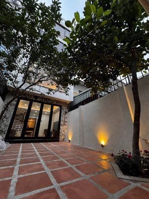 Bán nhà sân vườn đẹp tại Việt Hưng, Long Biên, giá nhỉnh 10 tỷ