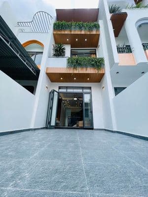 Bán nhà 1 trệt 2 lầu đường Huỳnh Văn Lũy, Phú Mỹ