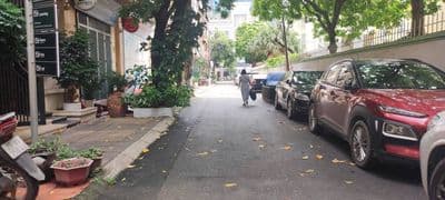 Bán nhà phân lô Cầu Giấy, 70m2, 6 tầng thang máy, ô tô tránh