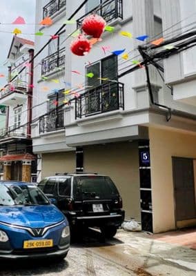 Nhà 5 tầng Yên Nghĩa, 5 tỷ+, ô tô tránh