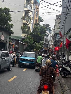 Cho thuê nhà phố chùa quỳnh vừa ở vừa kinh doanh công năng tiện ích .
