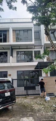 Đông tăng long- nhà phố cực đẹp, 4pn- giáp lã xuân oai, khu cnc