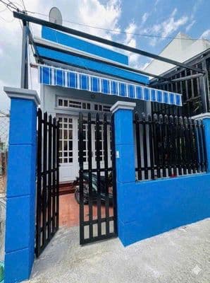 Nhà cấp 4 hẻm 1886 có sân giá 7 ở liền