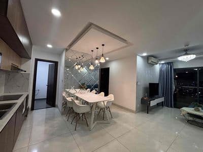 Cho thuê căn hộ 2 phòng ngủ sơn trà ocean view tầng cao, vào ở ngay