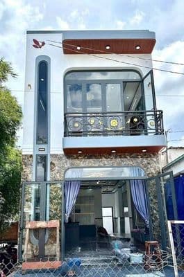 Nhà mới đẹp 5x20m, đổ lửng hẻm Xuân Thới 2 gần Trần Văn Mười - Chợ S