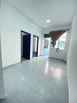 Bán căn hộ Chung cư B1 Trường Sa, 56m2, 2PN, tầng cao, 3.85 tỷ