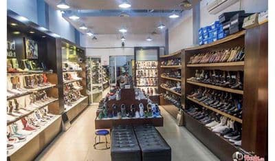 Mặt tiền lê duẩn . trung tâm thời trang