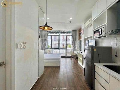 Cho thuê studio ban công lớn hướng sáng-full nt-gần ngã tư hàng xanh
