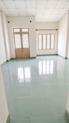 Cho thuê nhà hẻm 6 m thông đường gò dầu đúc 1 lầu đẹp . 2 p