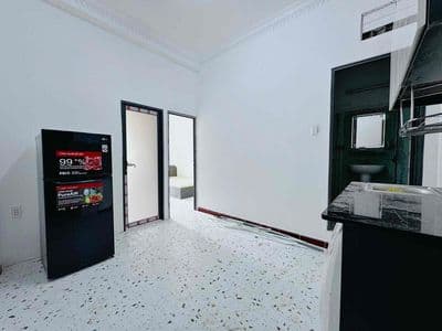 Trống 2 căn dạng 2 phòng ngủ trong toà, ban công cửa sổ thoáng mát