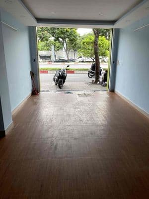 Nhà mặt tiền phạm văn đồng – nhà 4 tầng, vị trí kinh doanh đẹp