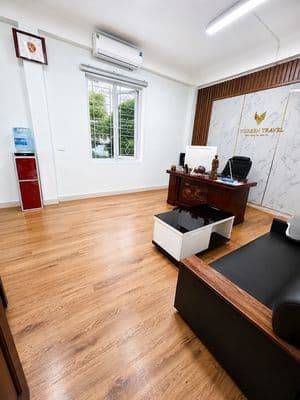 Văn phòng 35m² chỉ 6 triệu - Mặt phố Nguyễn Ngọc Vũ, view thoáng đẹp