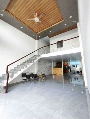Nhà 2 tầng, 90m2,3pn,đường thông lê văn khương q12 giá chỉ 5 tỷ nhỉnh