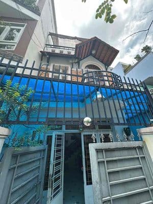 Nhà Lầu 3 Tầng Diện Tích Lớn P1 Q8