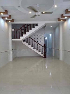 Cho thuê nhà 3 tầng vừa ở vừa kd khu sát biển hồ nghinh