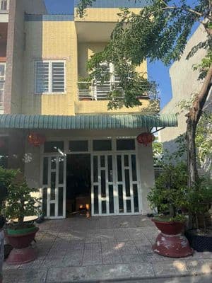 Nhà 1 trệt 1 lầu kdc thuận giao 70m full thổ cư, gần thủ khoa huân