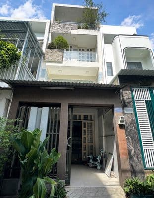 Gấp bán nhà 4 lầu, 4x12, Hồ Học Lãm, Kế bên KDC Nam Hùng Vương