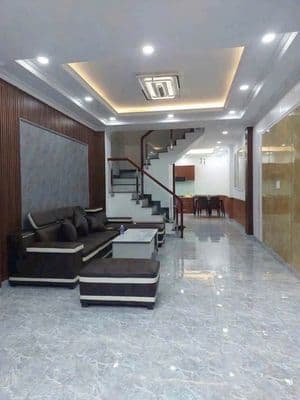 Giảm Giá Đặc Biệt! Cho Thuê Nhà Mới Sạch Đẹp, Dọn Vào Ở Ngay .
