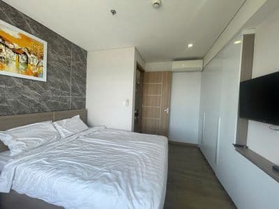 Cần bán căn góc Fhome 2pn tầng cao view đẹp ngay trung tâm thành phố