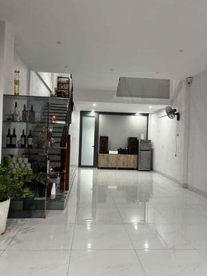 Cho thuê văn phòng mặt bằng 85m2 Trung Lương 12