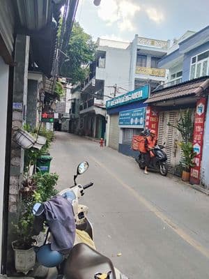 Cho thuê nhà mặt tiền Tân Thới Nhất , 4x15m, giá 8 triệu/tháng
