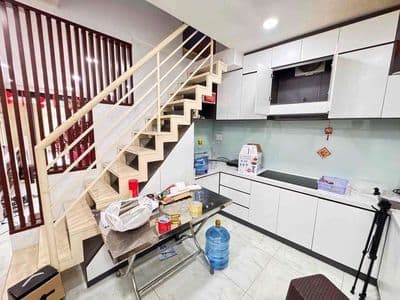HBG 376 Nguyễn Đình Chiểu Q3 Diện tích: 4x11m trệt 1 lầu 2PN 2WC
