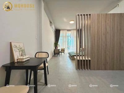 Studio tone gỗ xinh – rộng 40m² ngay cộng hòa