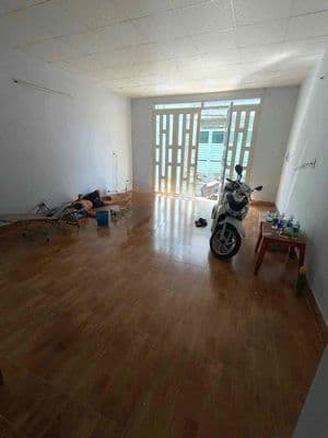Nhà nguyên căn siêu rẻ