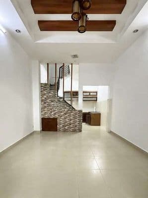 nhà Thuê 3 tầng, NI SƯ HUỲNH LIÊN, 4x10, 2pn, 3wc. nhà mới