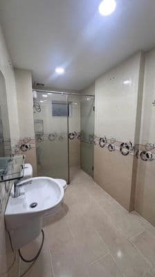 Chung cư Oriental Plaza Tân Phú cho thuê căn 2 phòng 78m2 giá 12tr/th