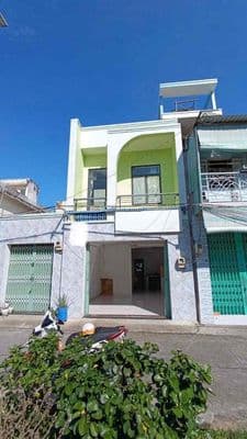 Cho thuê nhà nguyên căn đường xe hơi Xóm Củi
