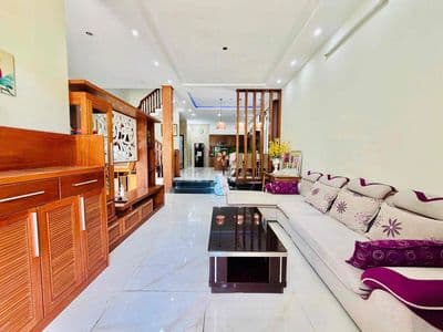 Cho thuê nhà 3 tầng kiệt oto đường nhựa 5m 2/9