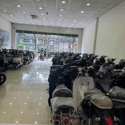 Cho thuê nhà mặt tiền đường bà hom 13x14m 2l vị trí khu đông đúc