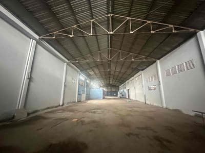 Cho thuê mặt tiền quốc lộ 1a mỹ yên bến lức đang sửa mới 100% giá tố