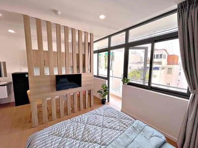 Căn hộ bancol 40m2 Nguyễn Tri Phương, quận 10