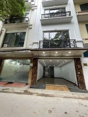 Cho thuê nhà phân lô 6 tầng Võ Chí Công thông Lạc Long Quân, Cầu Giấy
