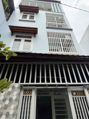 Nhà 4 tầng vi trí đẹp khu dân tri cao