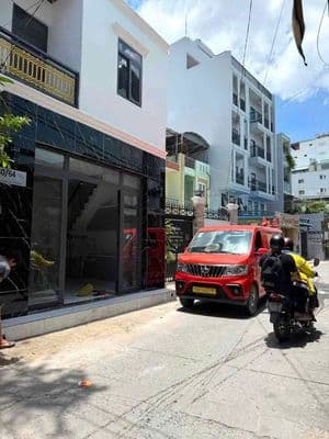Hẻm xe hơi thông nhà mới ở ngay lâm văn bền - 02 tầng 5x6m